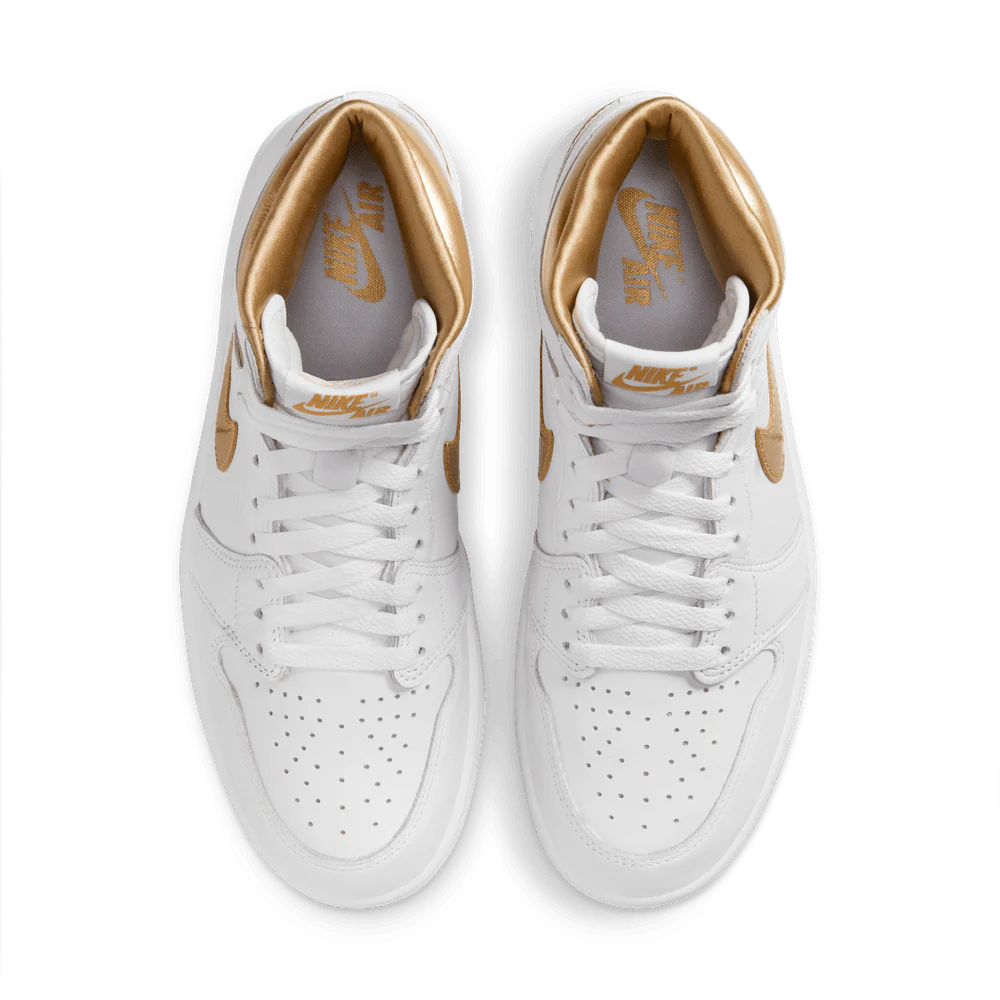 WOMENS AIR JORDAN 1 RETRO HIGH OG "METALLIC GOLD" - Image 4