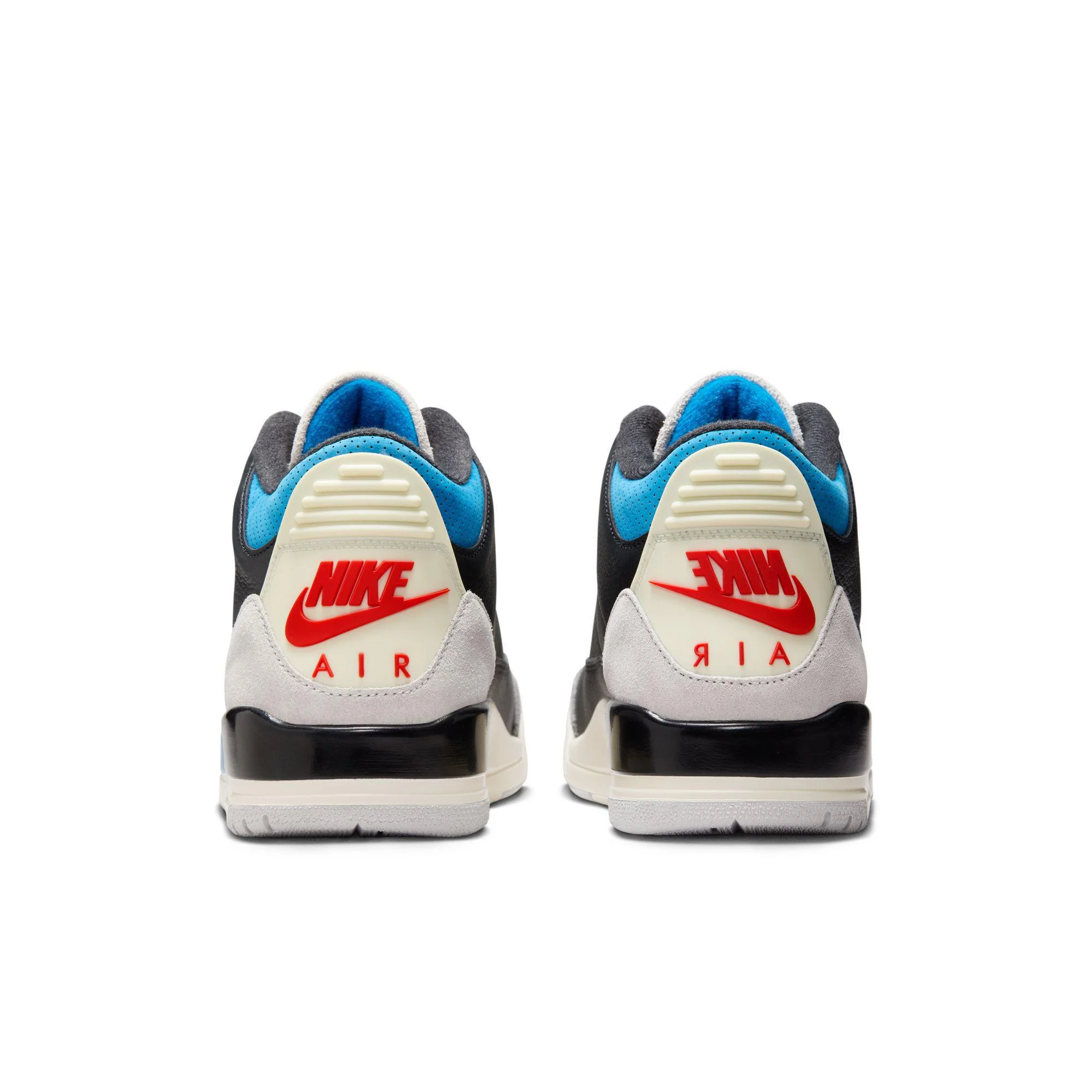 Air Jordan 3 Retro OG Black/Chill Red-Neutral Grey - Image 3