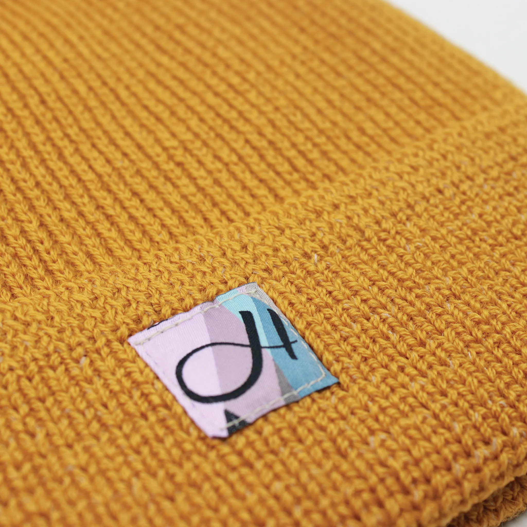 DEHEN X HUSH BEANIE "OLD GOLD" - Image 2