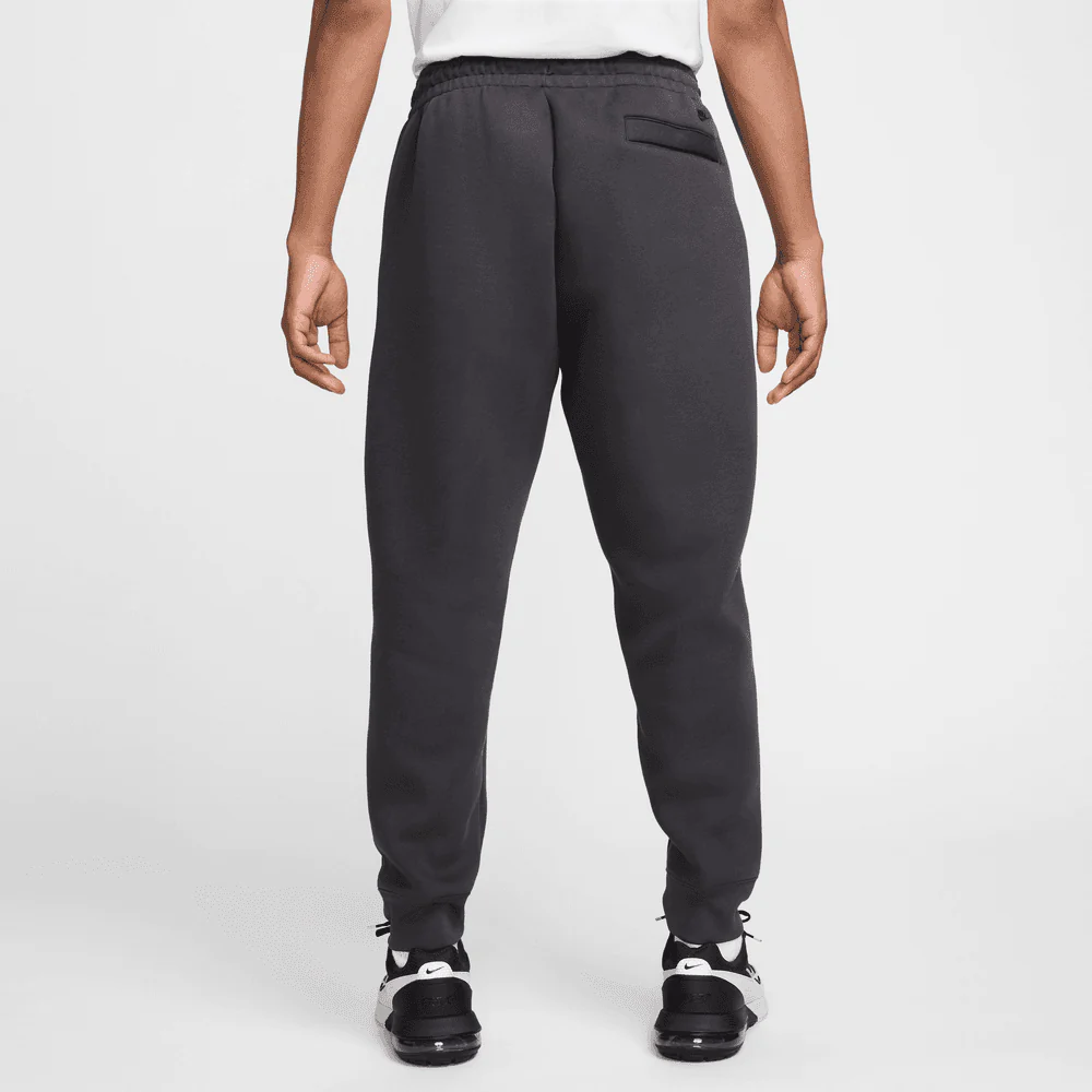 Men's Nike Tech Fleece Pants Black - Image 2