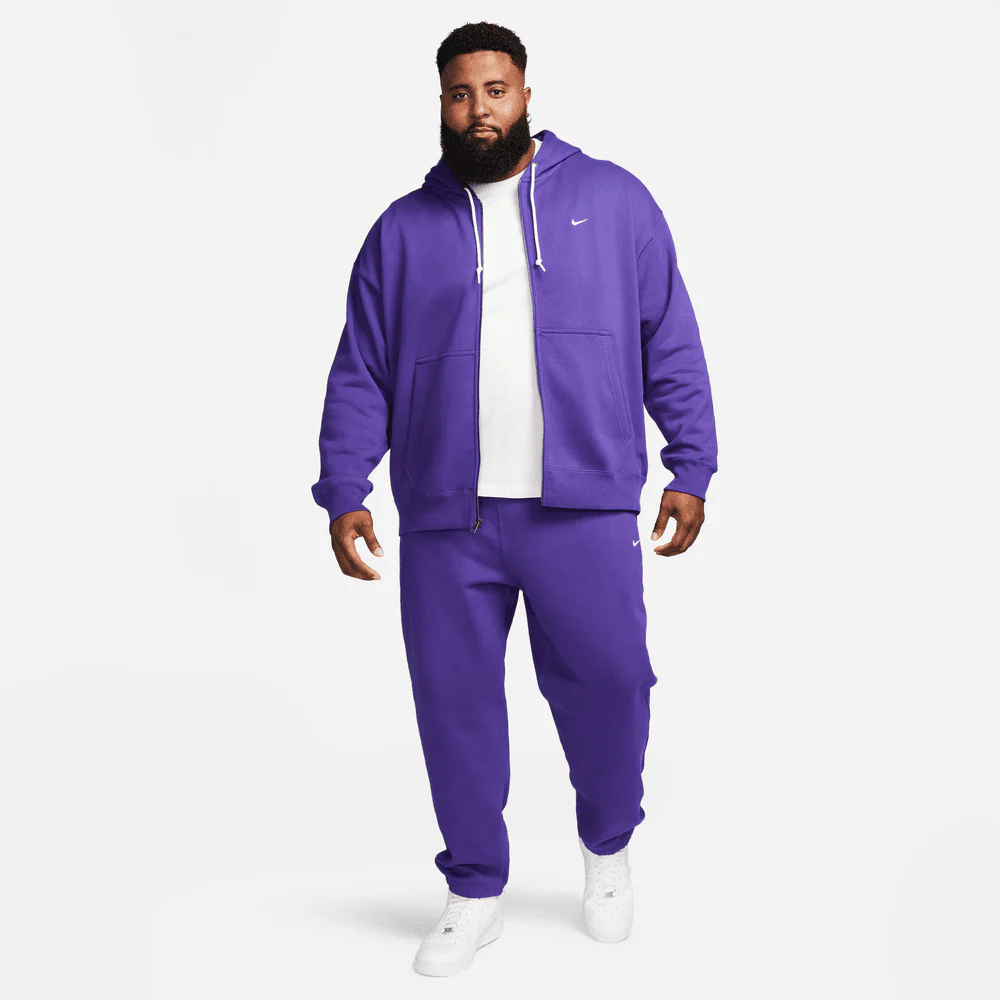 NIKE SOLO SWOOSH PANT FIELD PURPLE - Image 3