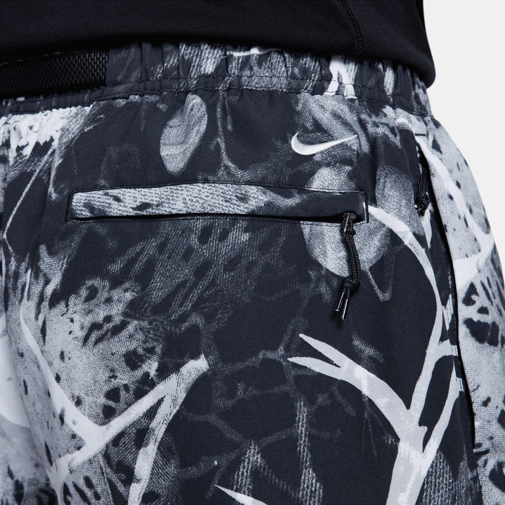 MEN'S NIKE ACG SHORTS "BLACK PRINT TRAIL" - Image 8