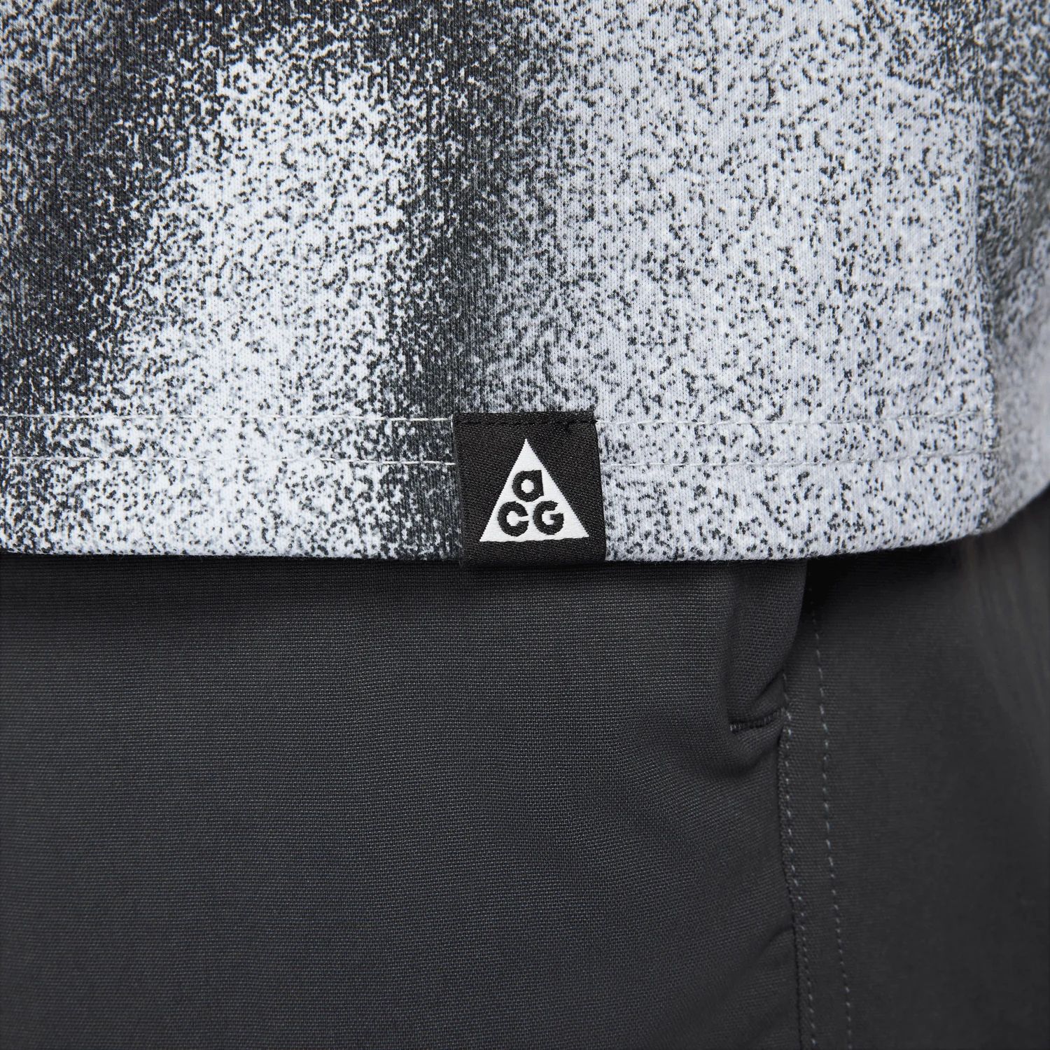 MEN'S NIKE ACG ALL OVER PRINT LONG SLEEVE - Image 5
