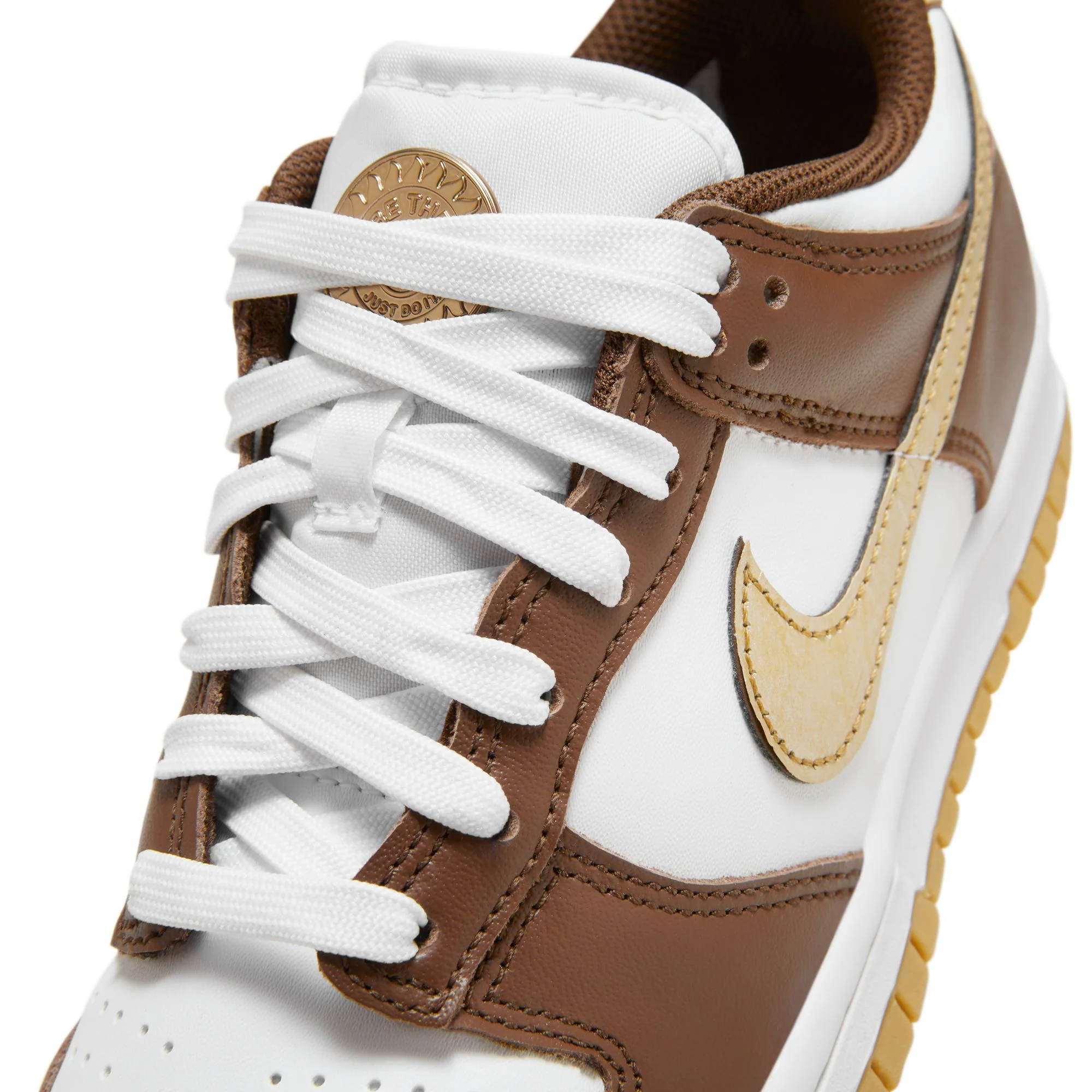 Youth (GS) Nike Dunk Low - WHITE/METALLIC GOLD-WHITE-CACAO WOW - Image 9