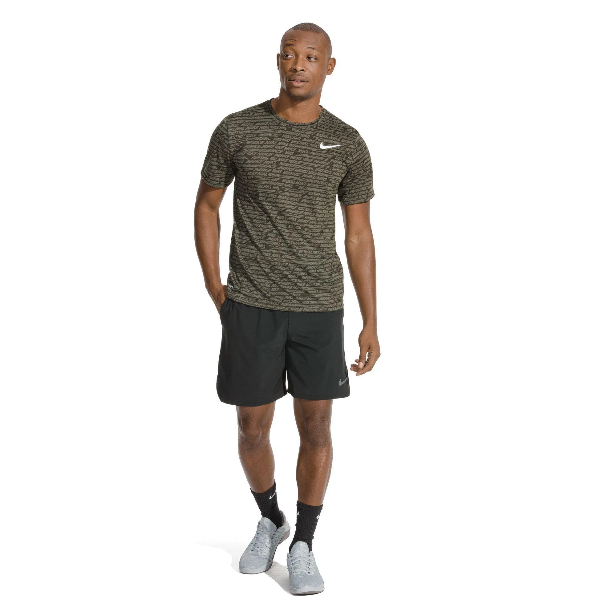 Nike Everyday Plus Cushioned Training Crew Socks (6 Pairs) - Image 2