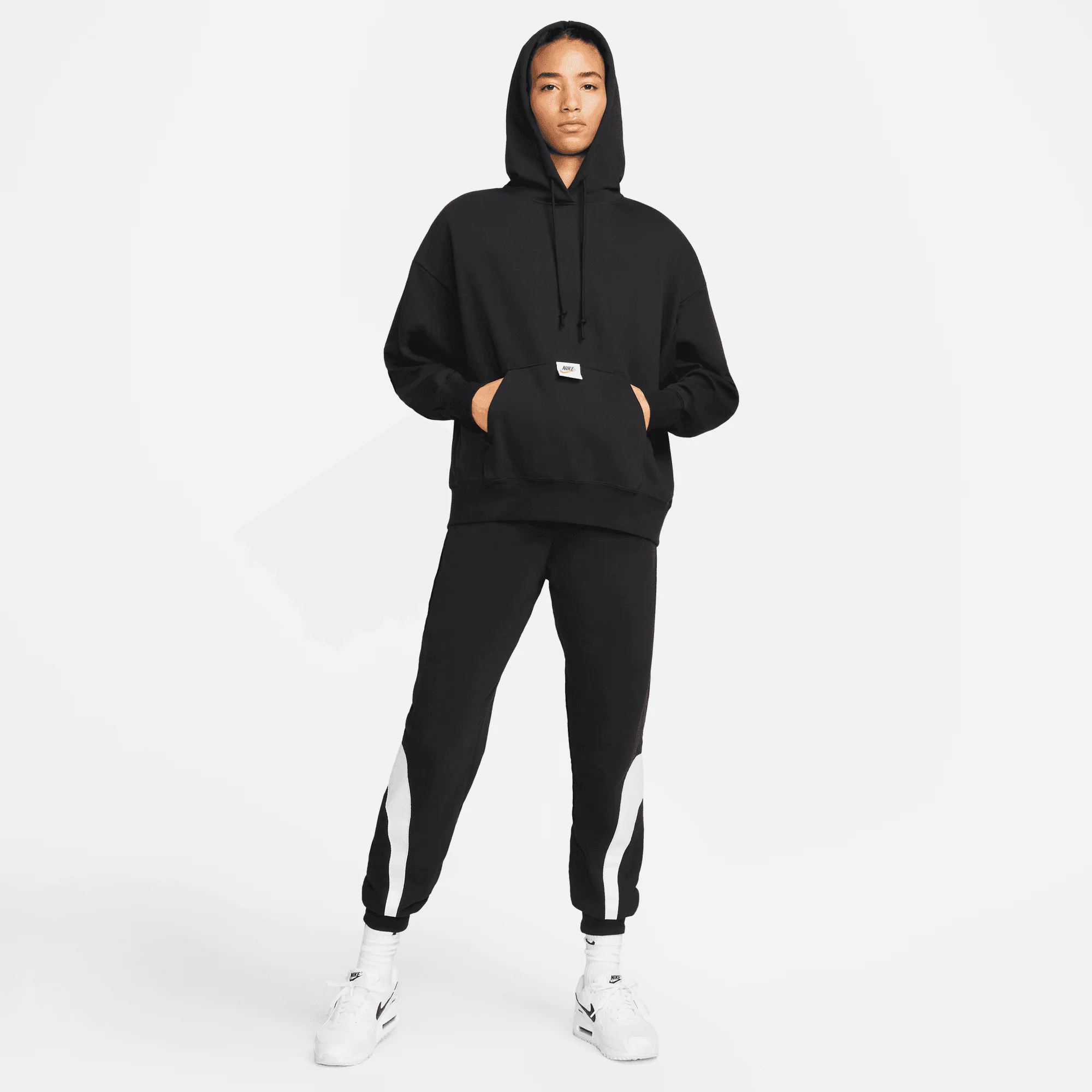 WOMEN'S NIKE SPORTSWEAR HOODIE CIRCA 50 - Image 3