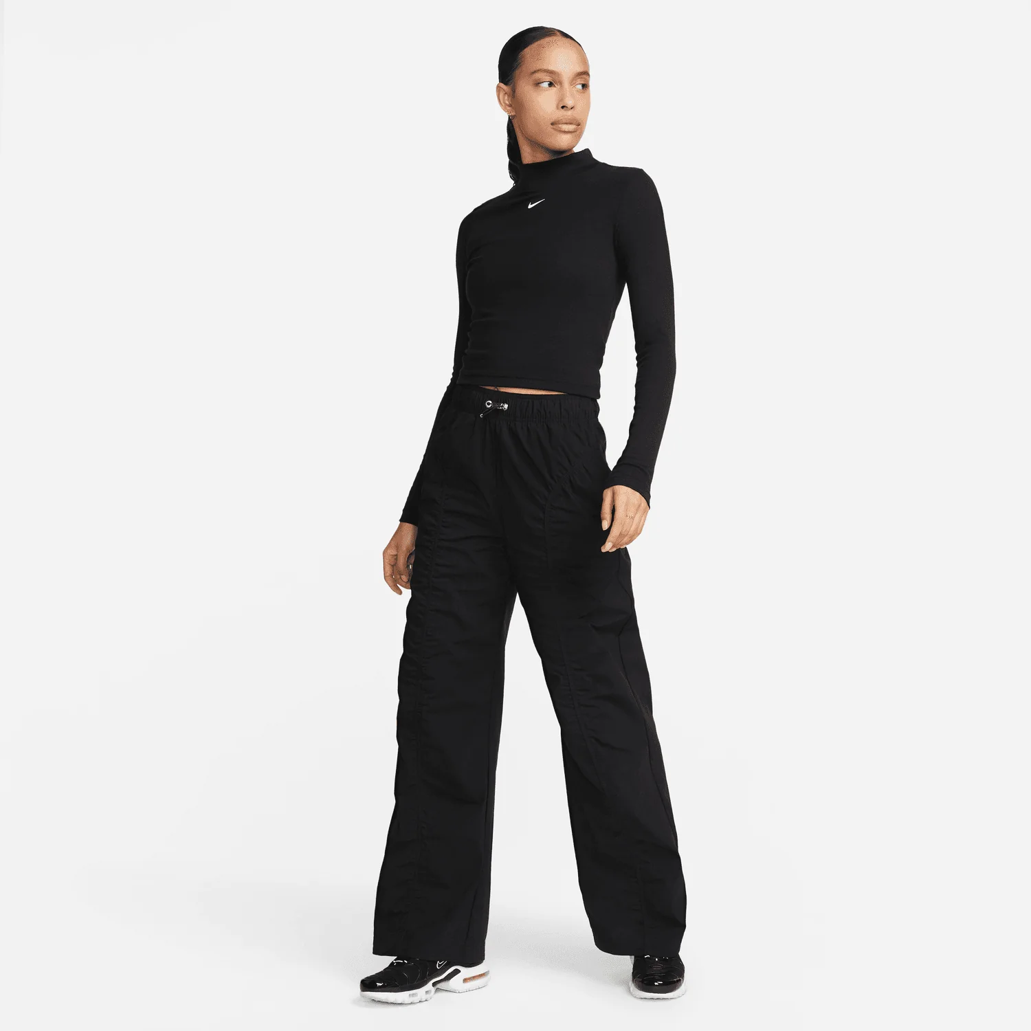 WOMEN'S NIKE SPORTSWEAR ESSENTIALS MOCK NECK TEE - Image 3