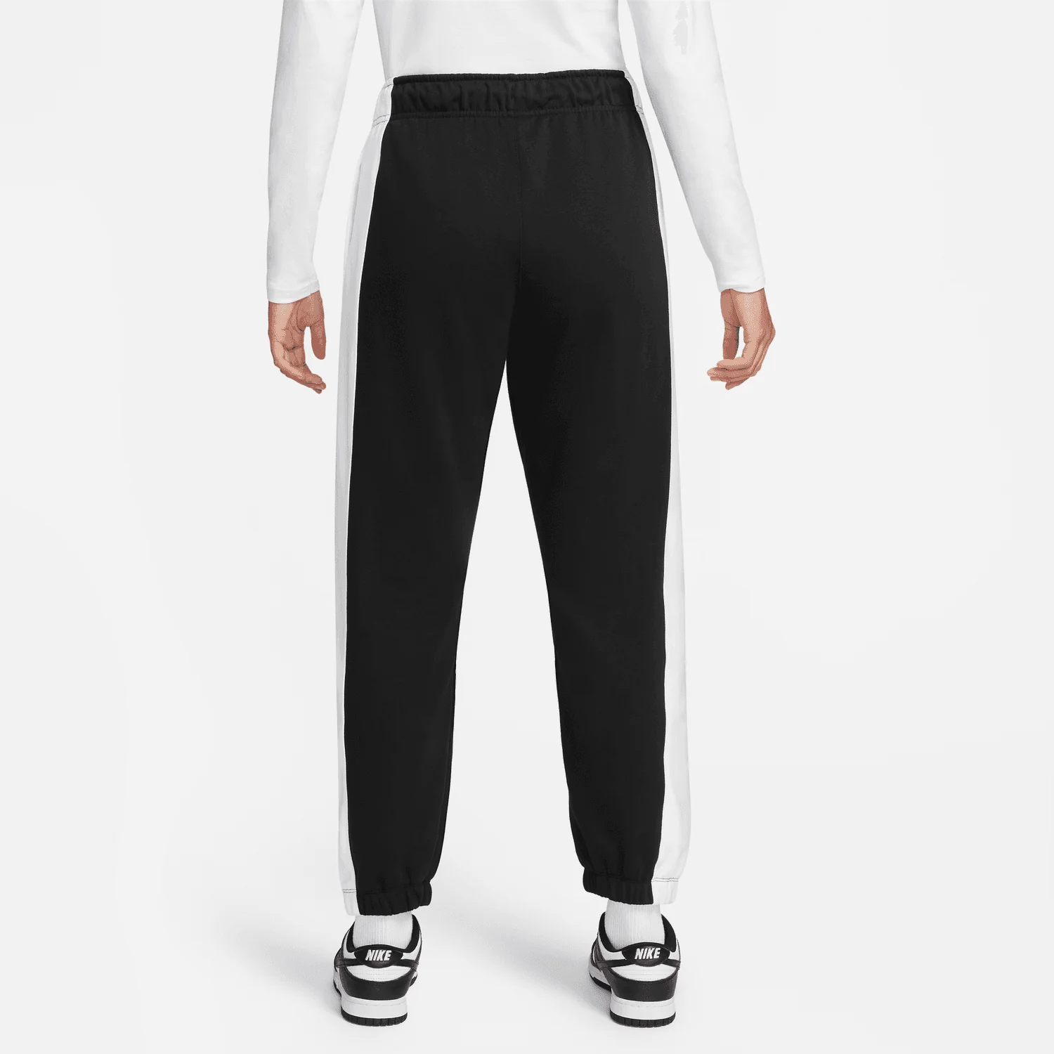 WOMEN'S NIKE SPORTSWEAR TEAM NIKE PANT - Image 2
