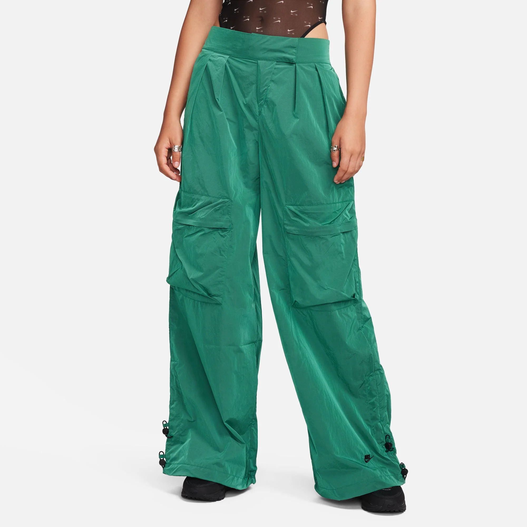 NIKE WOMEN'S SPORTSWEAR TECH PACK