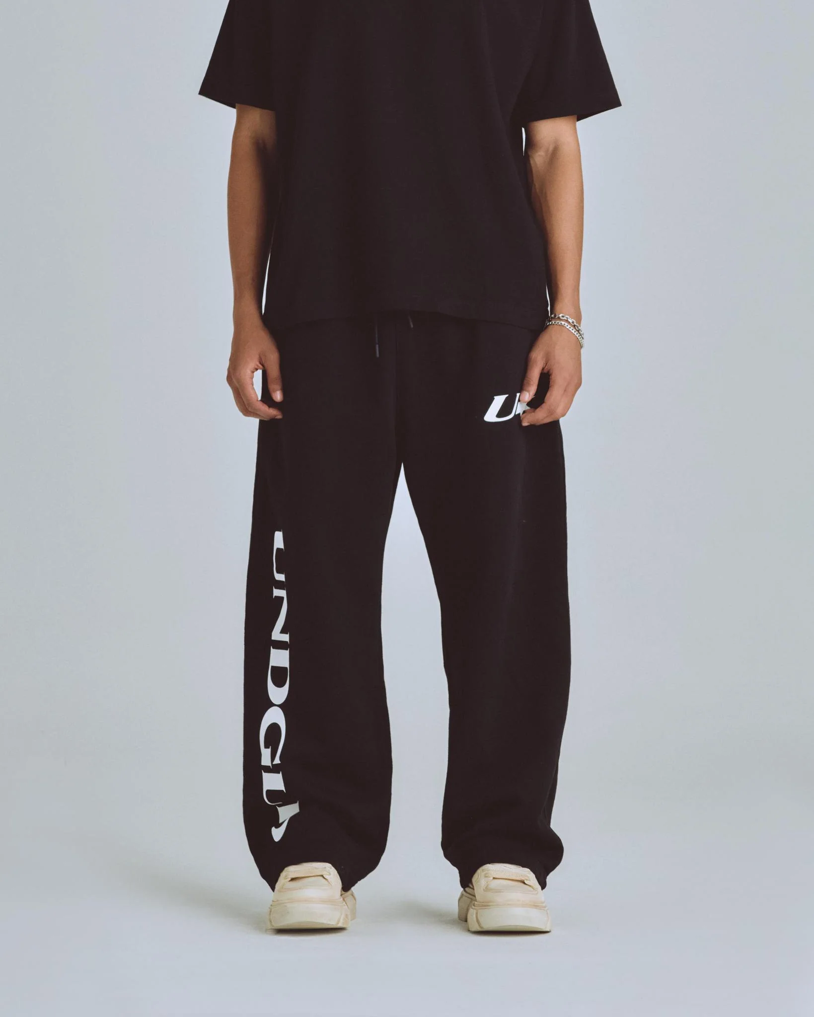 Undergold Agnus Dei U Star Straightpants Black - Image 3