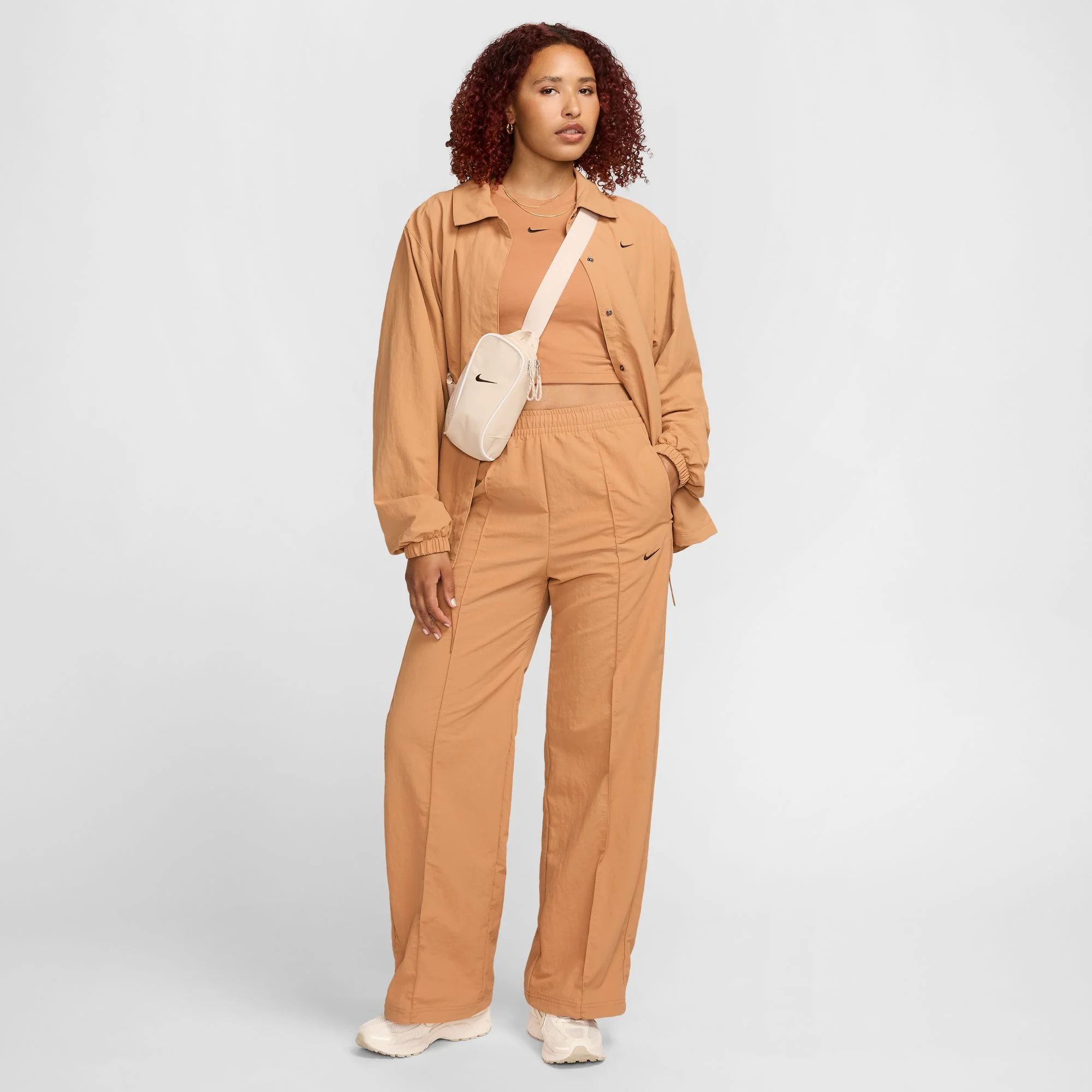 Nike Sportswear Everything Wovens Women's Mid-Rise Open-Hem Pants - Image 7