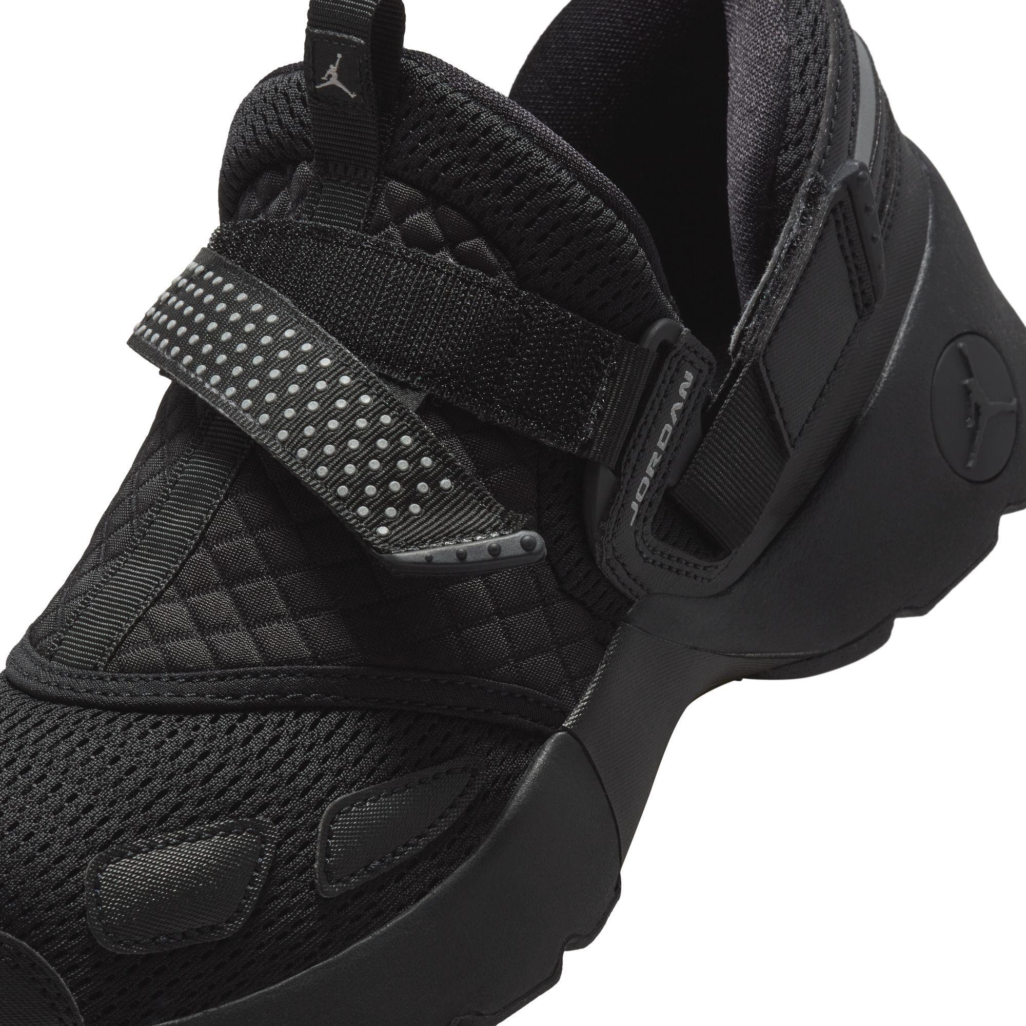 Women's Jordan Trunner LX Black/Black/Black - Image 5
